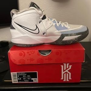 Nike Kyrie Infinity Basketball Shoes